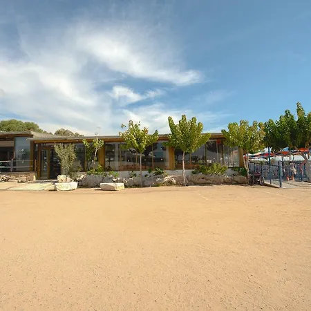 Kolderen Coral Bay 3 Apartment Exterior photo